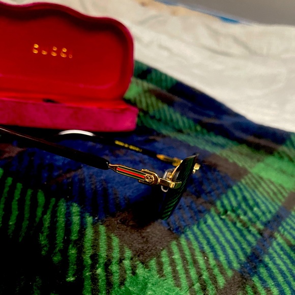 Gucci GG1221S Sunglasses - Picture 1 of 4